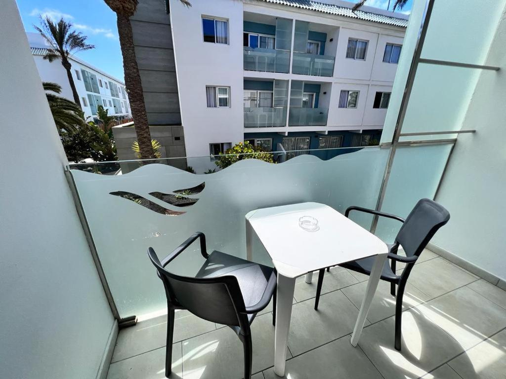 קורלחו Bristol Sunset Beach Private Apartment מראה חיצוני תמונה